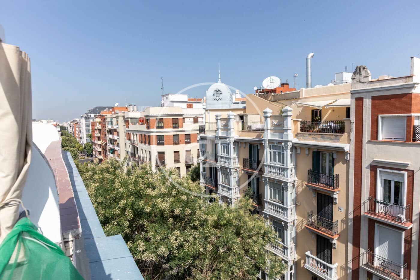 Apartamento de 2 habitaciones en Madrid ciudad en alquiler - 3.190 € (Ref: 10005657)