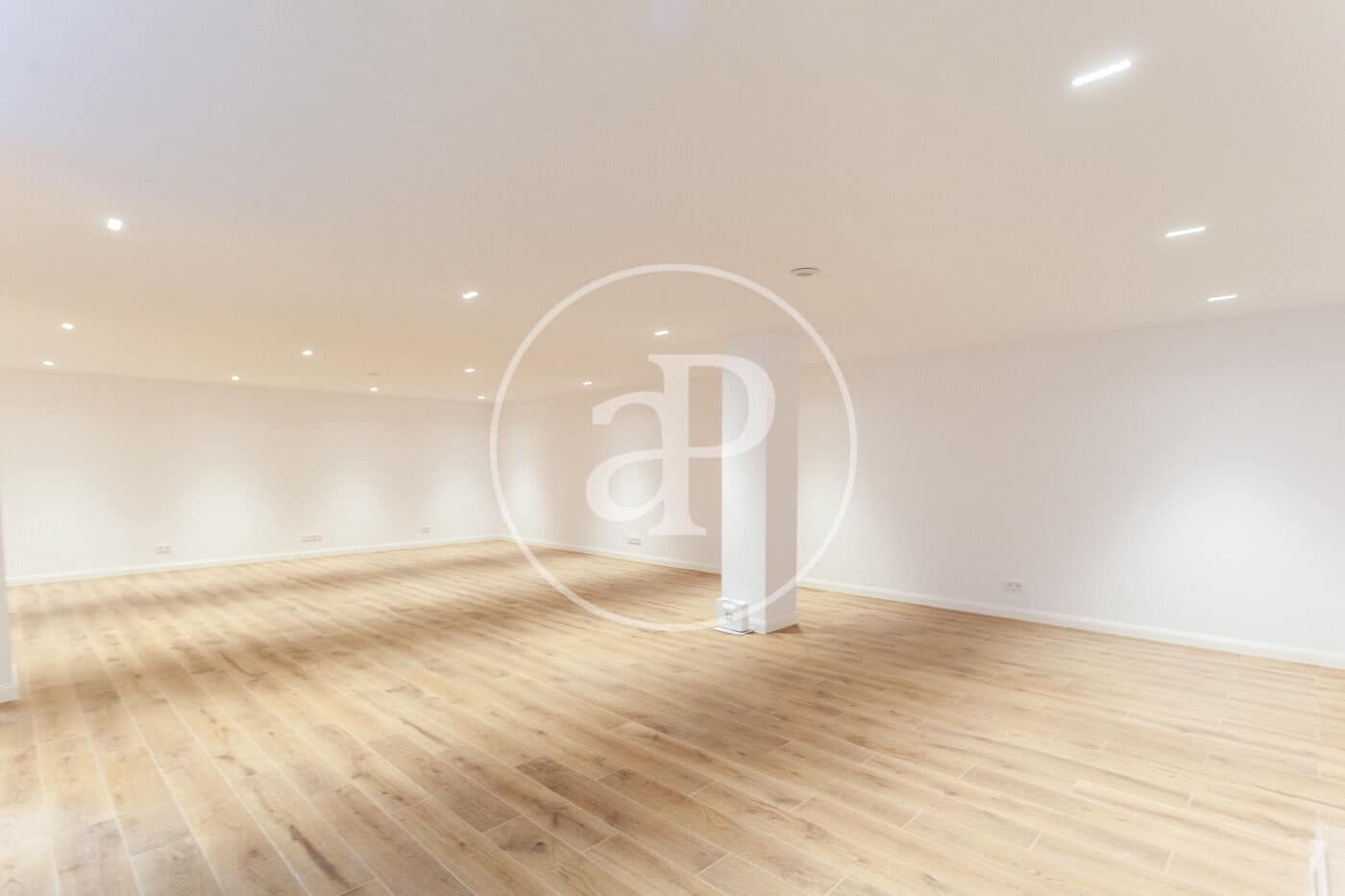 5 makuuhuone Huvila myytävänä paikassa Villaviciosa de Odon mukana uima-altaan - 1 500 000 € (Ref: 10009135)
