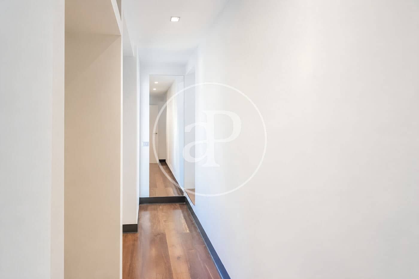 3 quarto Moradia para arrendar em Madrid cidade com piscina - 4 500 € (Ref: 10011500)