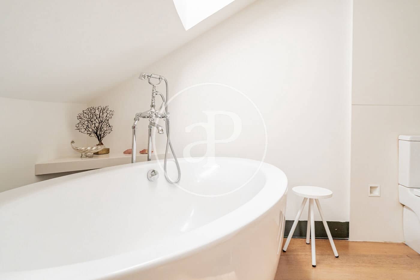 3 quarto Moradia para arrendar em Madrid cidade com piscina - 4 500 € (Ref: 10011500)