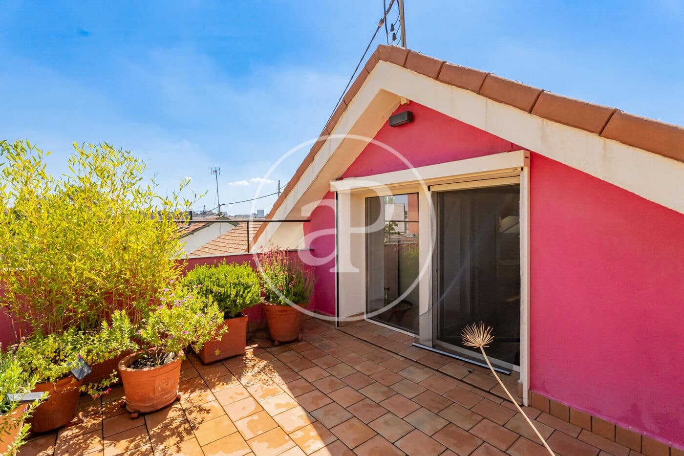 3 quarto Moradia para arrendar em Madrid cidade com piscina - 4 500 € (Ref: 10011500)