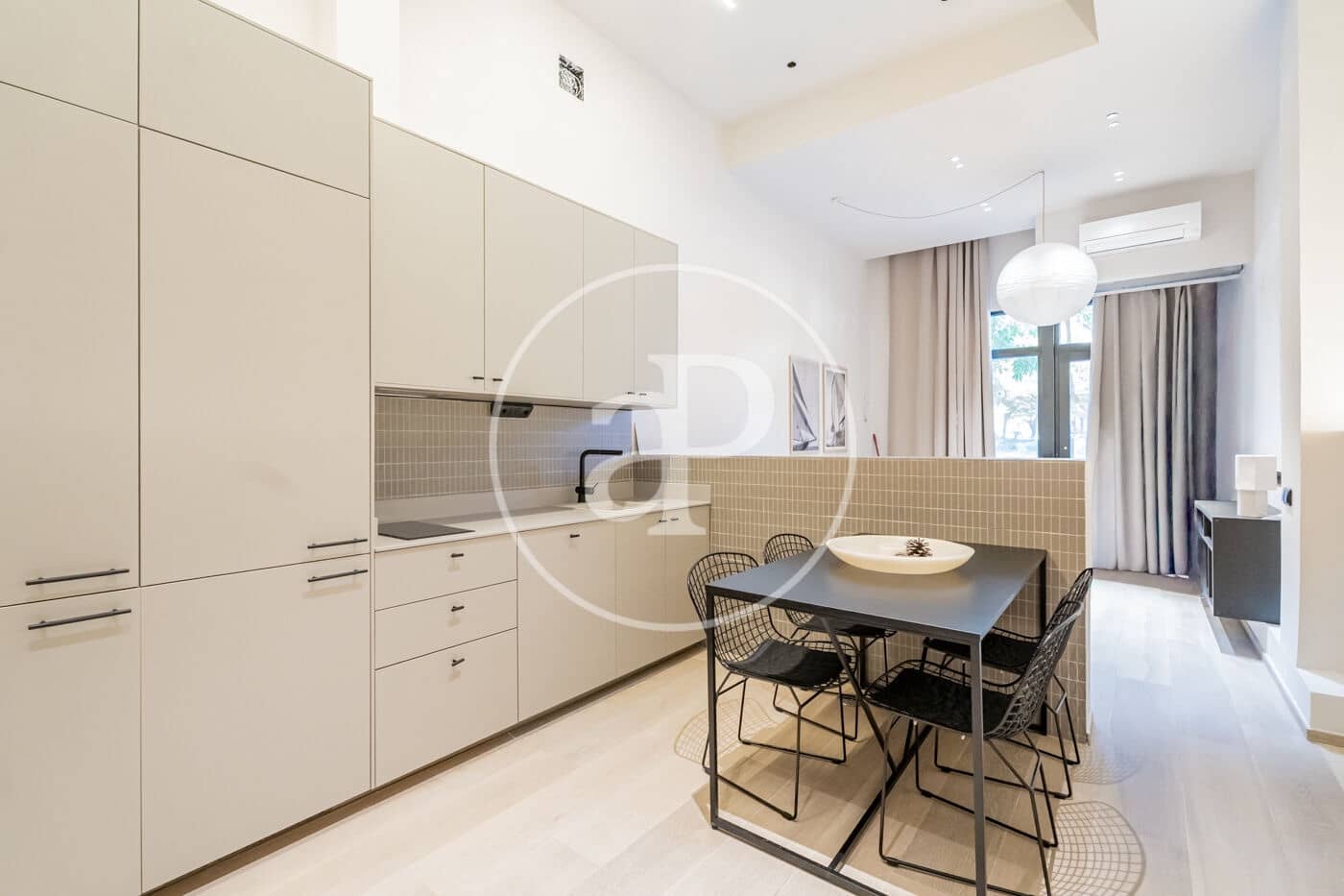 Appartement de 1 chambre à louer à Madrid ville - 1 500 € (Ref: 10011501)