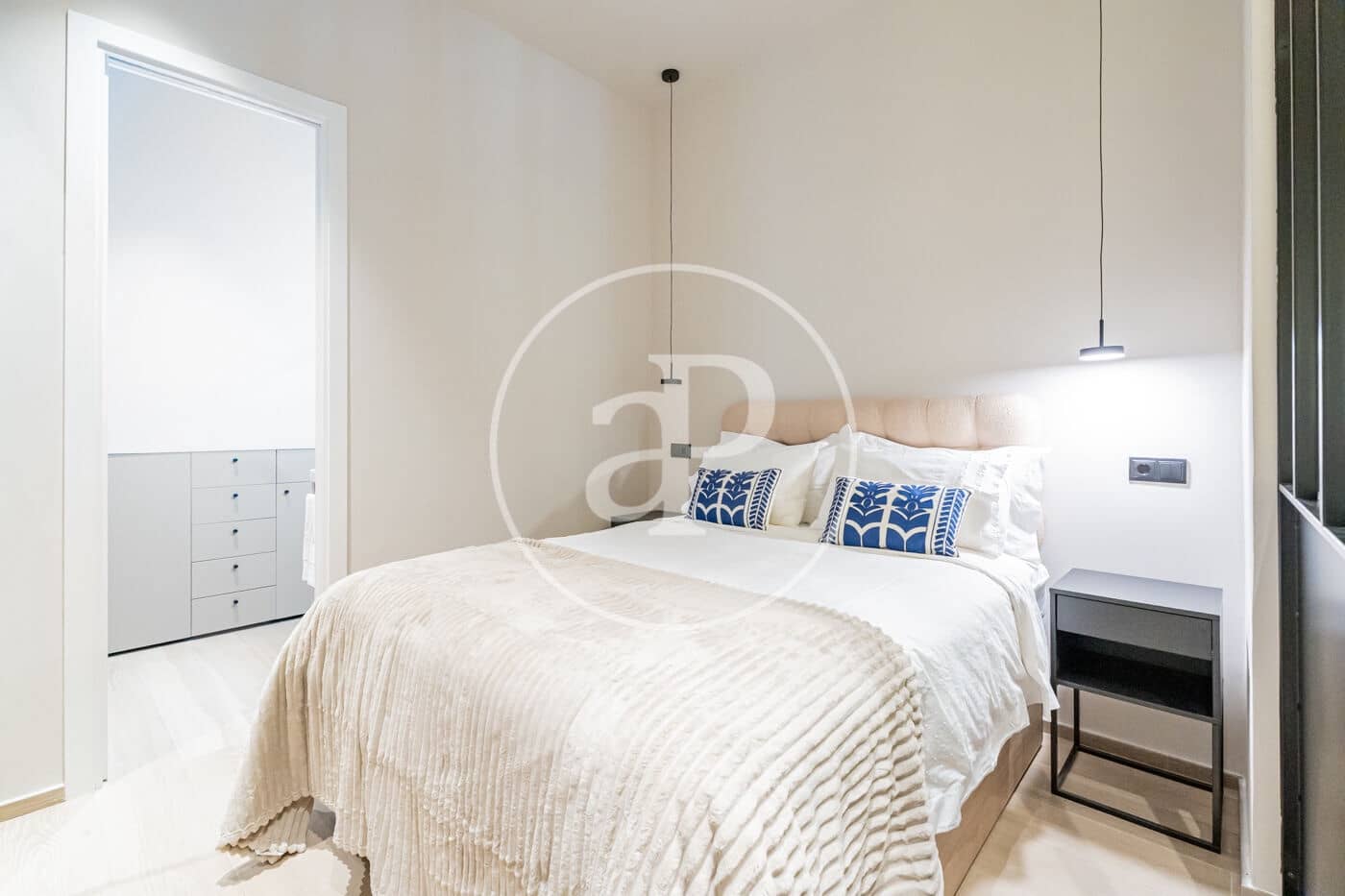 Appartement de 1 chambre à louer à Madrid ville - 1 500 € (Ref: 10011501)