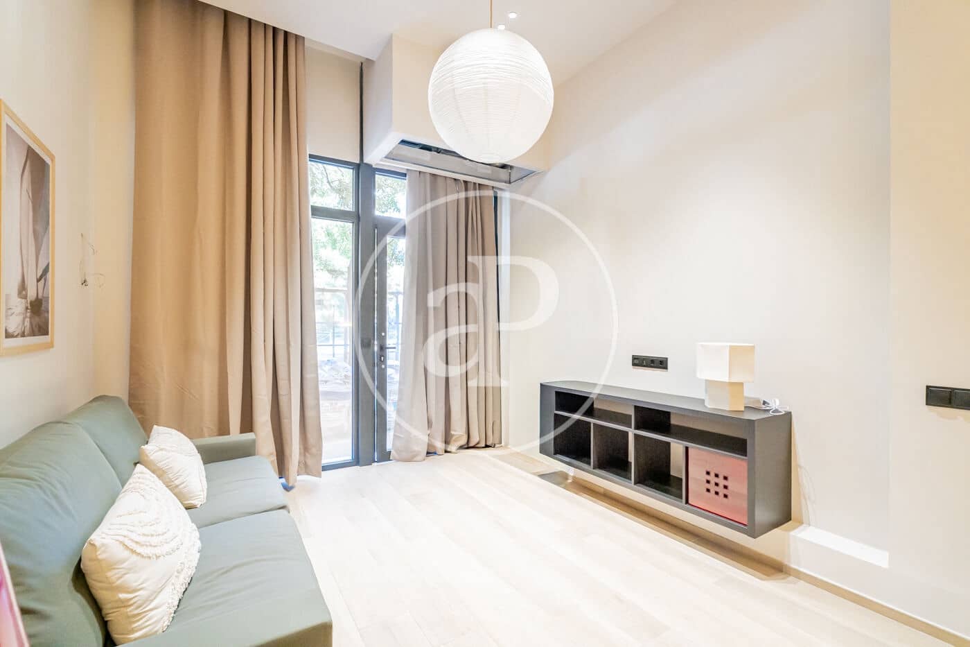 Appartement de 1 chambre à louer à Madrid ville - 1 500 € (Ref: 10011501)