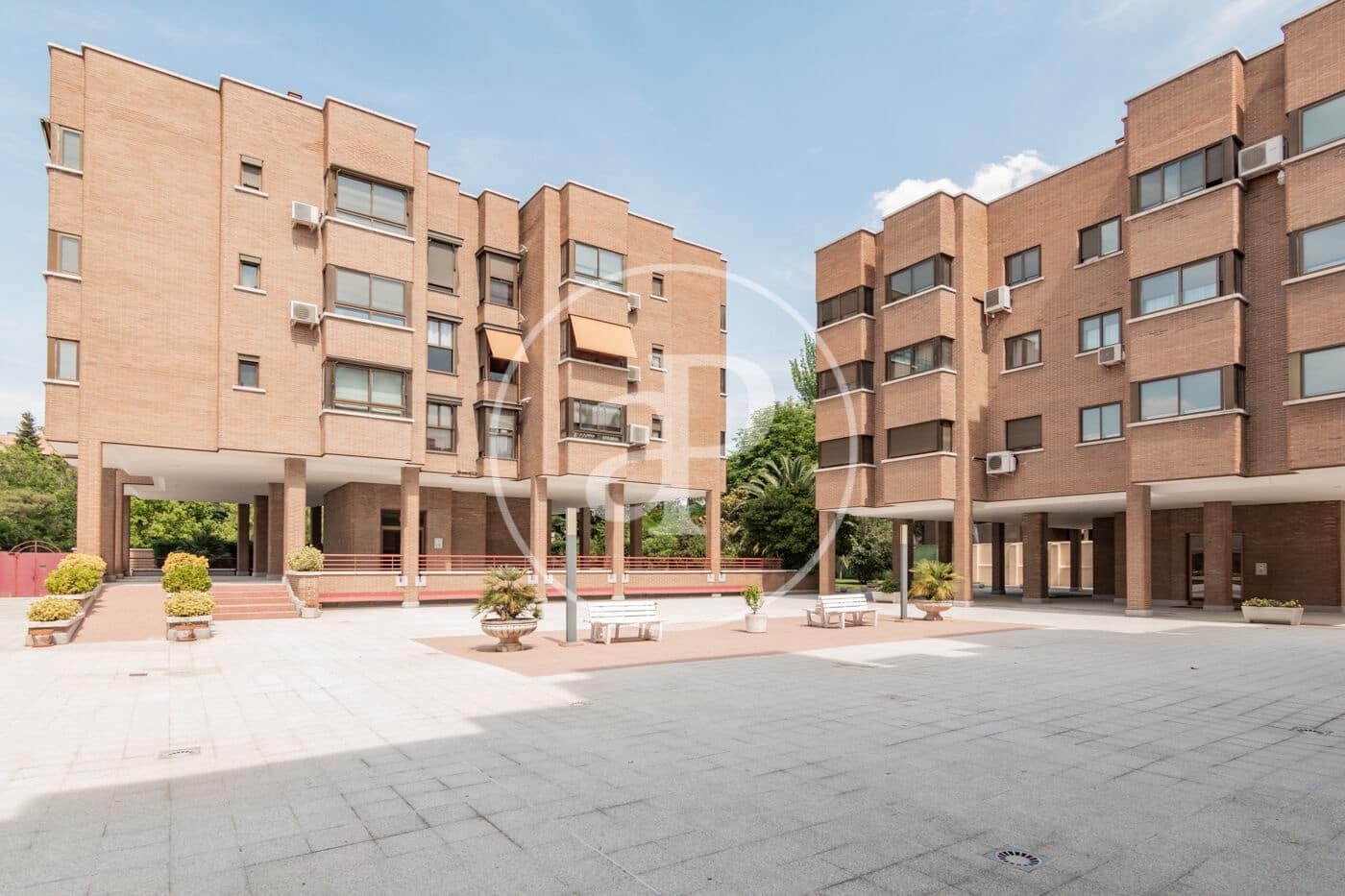 1 sypialnia Penthouse do wynajęcia w Miasto Madryt z basenem - 2 390 € (Ref: 10011503)
