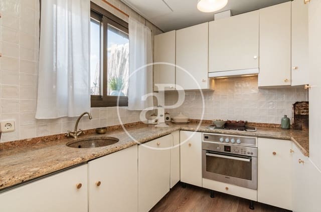1 sypialnia Penthouse do wynajęcia w Quintana, Miasto Madryt z basenem - 2 390 € (Ref: 10011503)