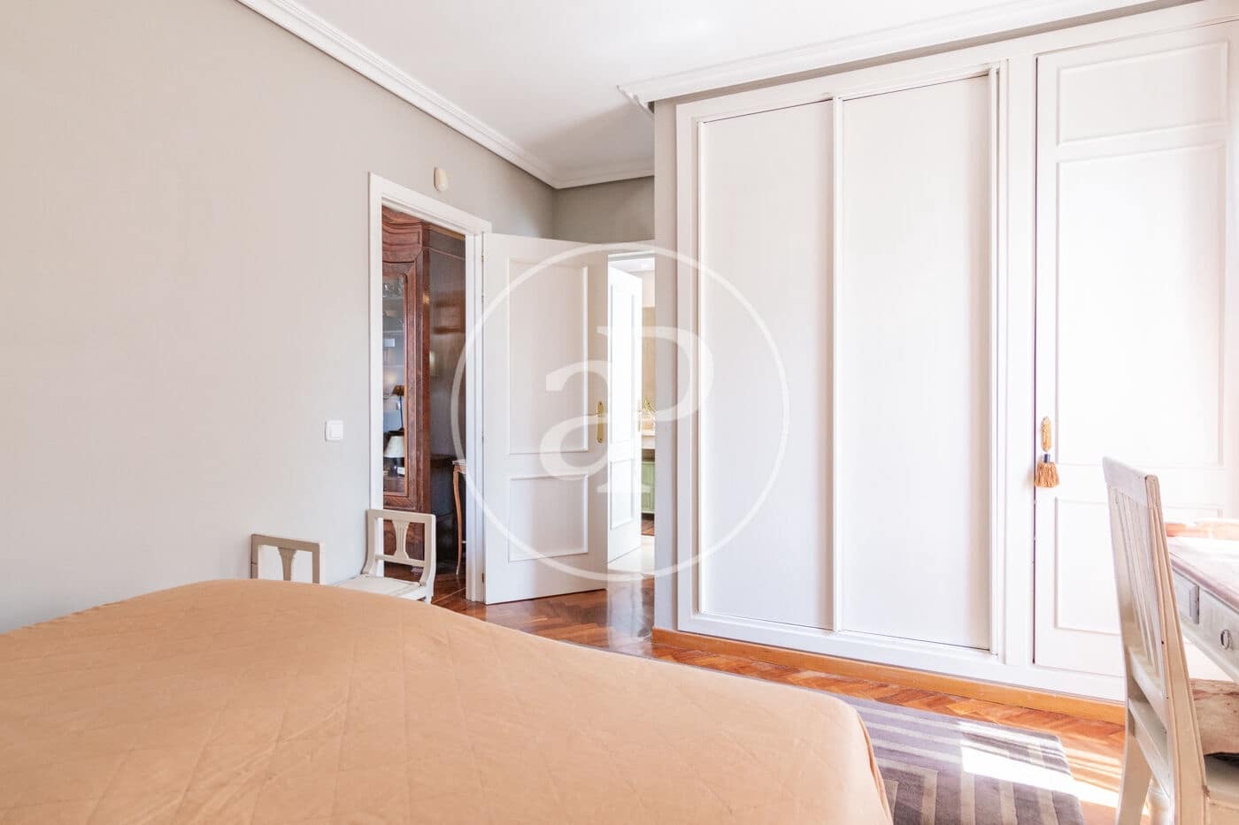 1 sypialnia Penthouse do wynajęcia w Miasto Madryt z basenem - 2 390 € (Ref: 10011503)