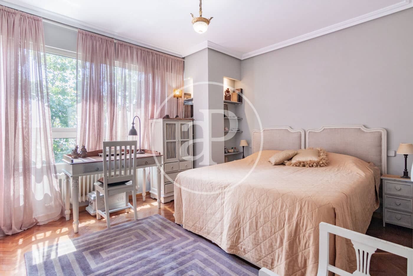 1 sypialnia Penthouse do wynajęcia w Miasto Madryt z basenem - 2 390 € (Ref: 10011503)