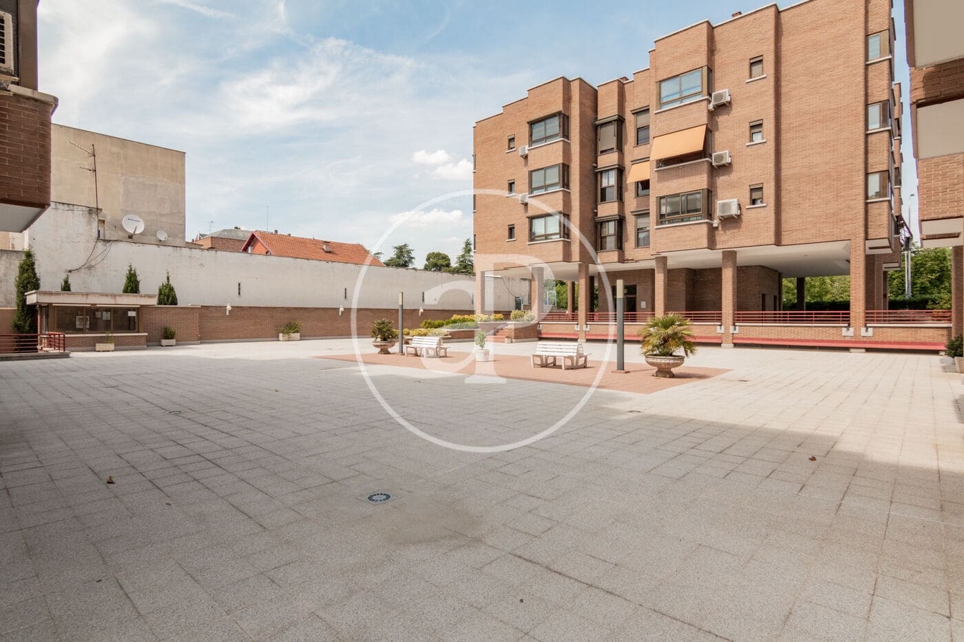 1 sypialnia Penthouse do wynajęcia w Miasto Madryt z basenem - 2 390 € (Ref: 10011503)