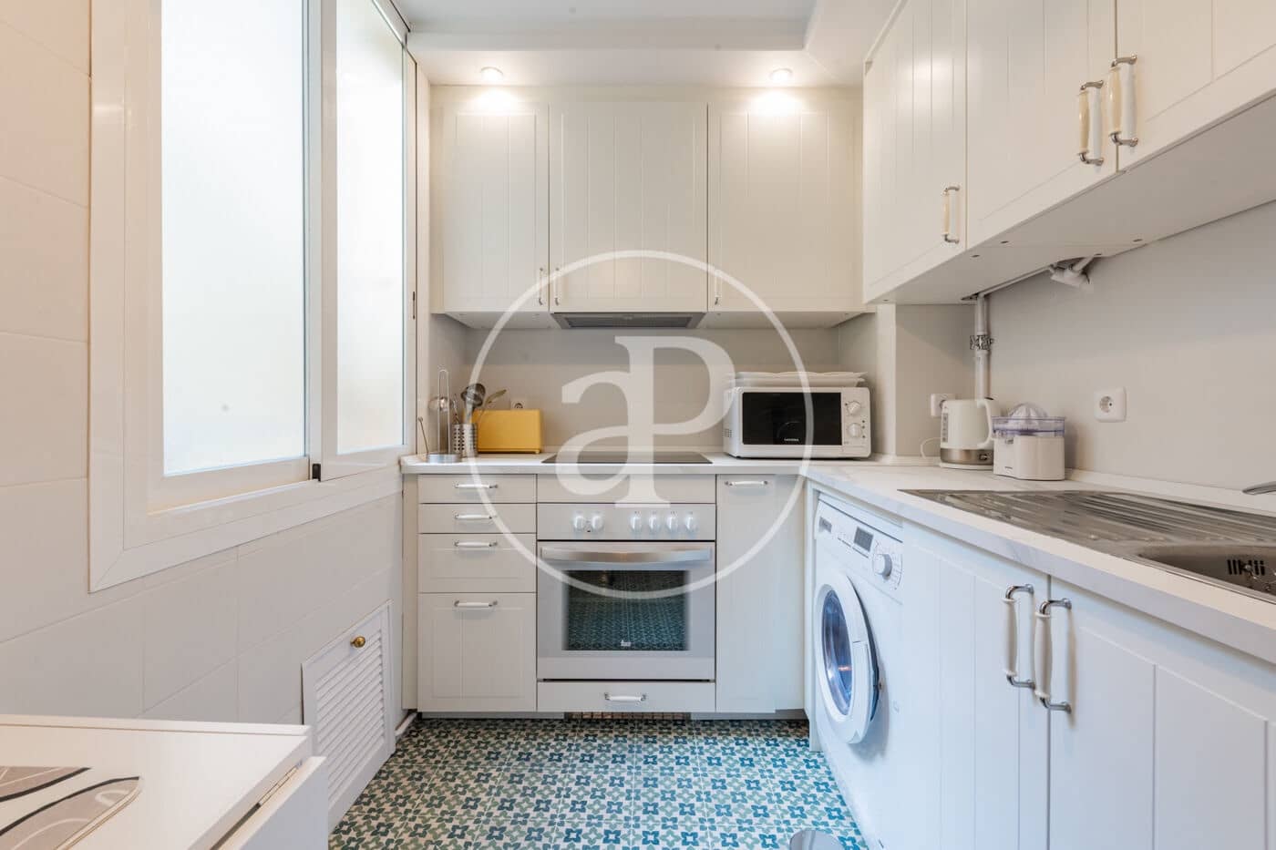 2 quarto Apartamento para arrendar em Madrid cidade - 3 100 € (Ref: 10013382)