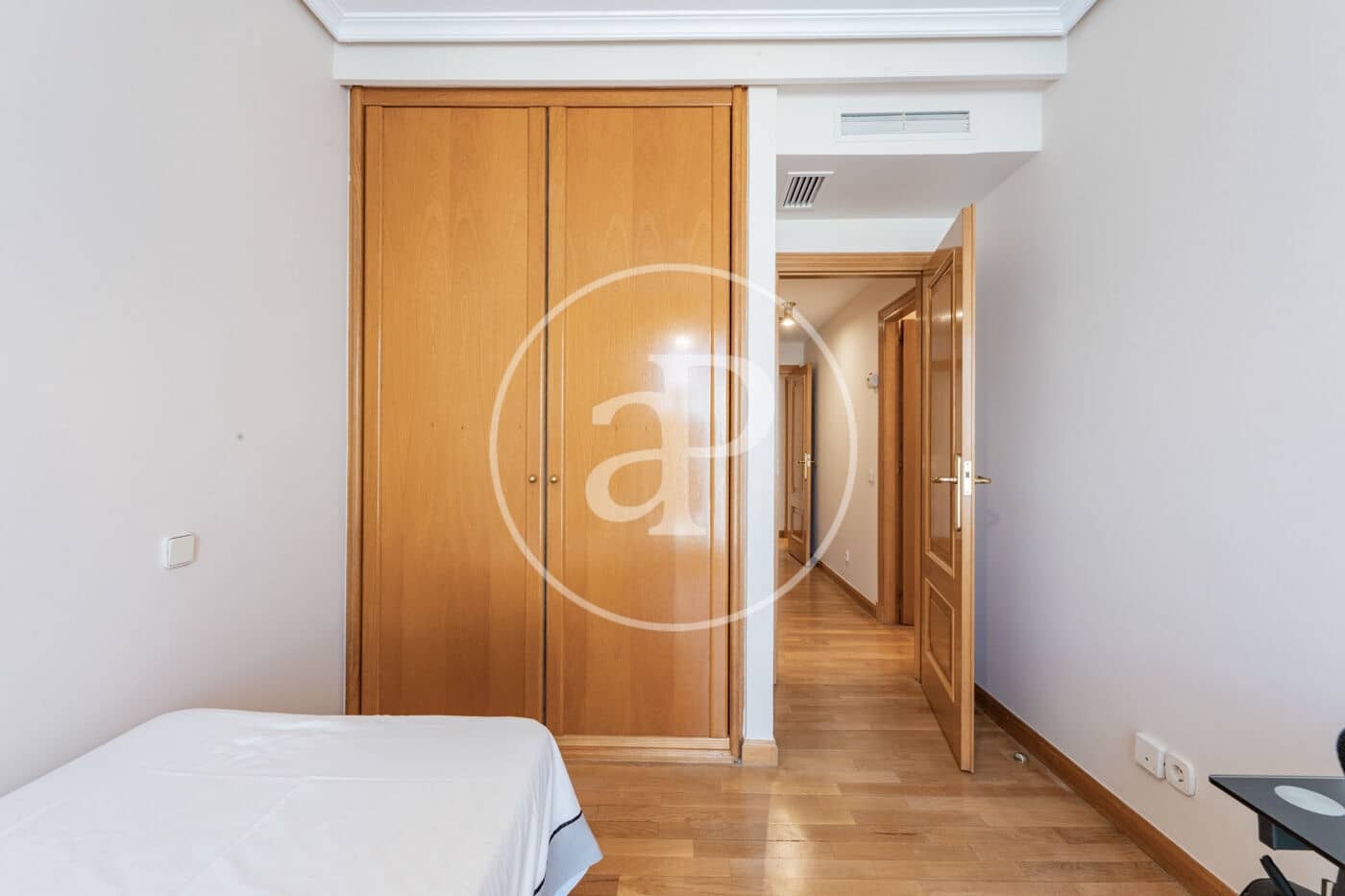 2 quarto Apartamento para arrendar em Madrid cidade - 3 100 € (Ref: 10013382)