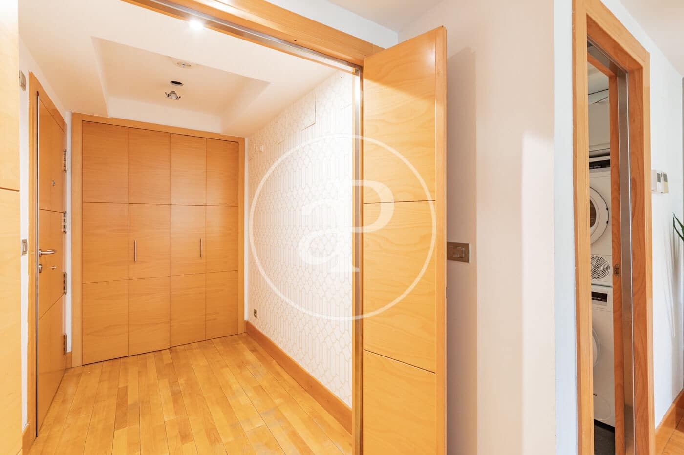 Apartamento de 2 habitaciones en Madrid ciudad en alquiler - 3.600 € (Ref: 10013384)
