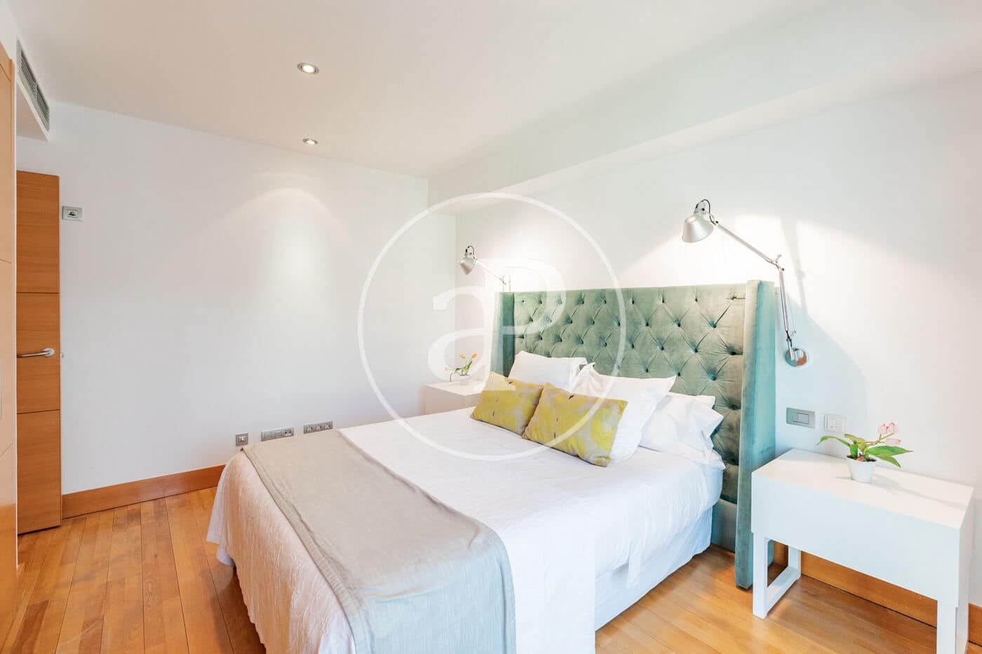 Apartamento de 2 habitaciones en Madrid ciudad en alquiler - 3.600 € (Ref: 10013384)