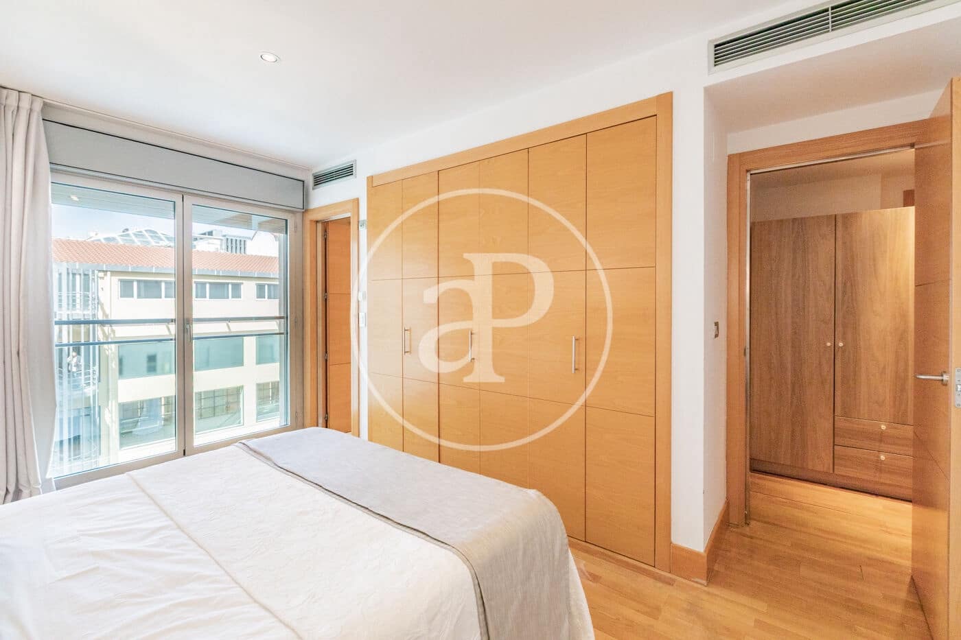 Apartamento de 2 habitaciones en Madrid ciudad en alquiler - 3.600 € (Ref: 10013384)