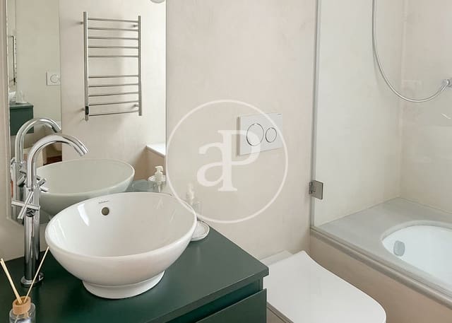 2 makuuhuone Huoneisto vuokrattavana paikassa Cortes, Madrid kaupunki - 4 000 € (Ref: 10015630)