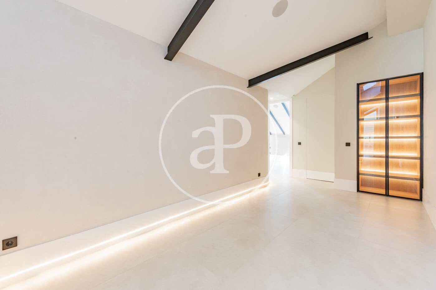 3 bedroom Apartment for sale in Madrid city - € 4,800,000 (Ref: 10017558)