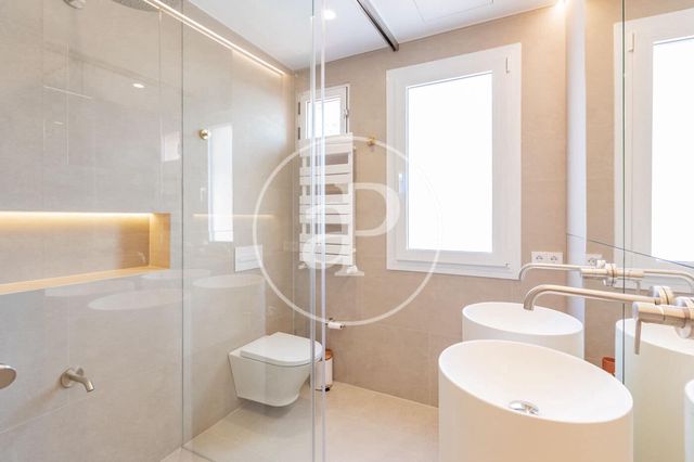 3 sovrum Lägenhet till salu i Cortes, Madrid stad - 1 690 000 € (Ref: 10020969)