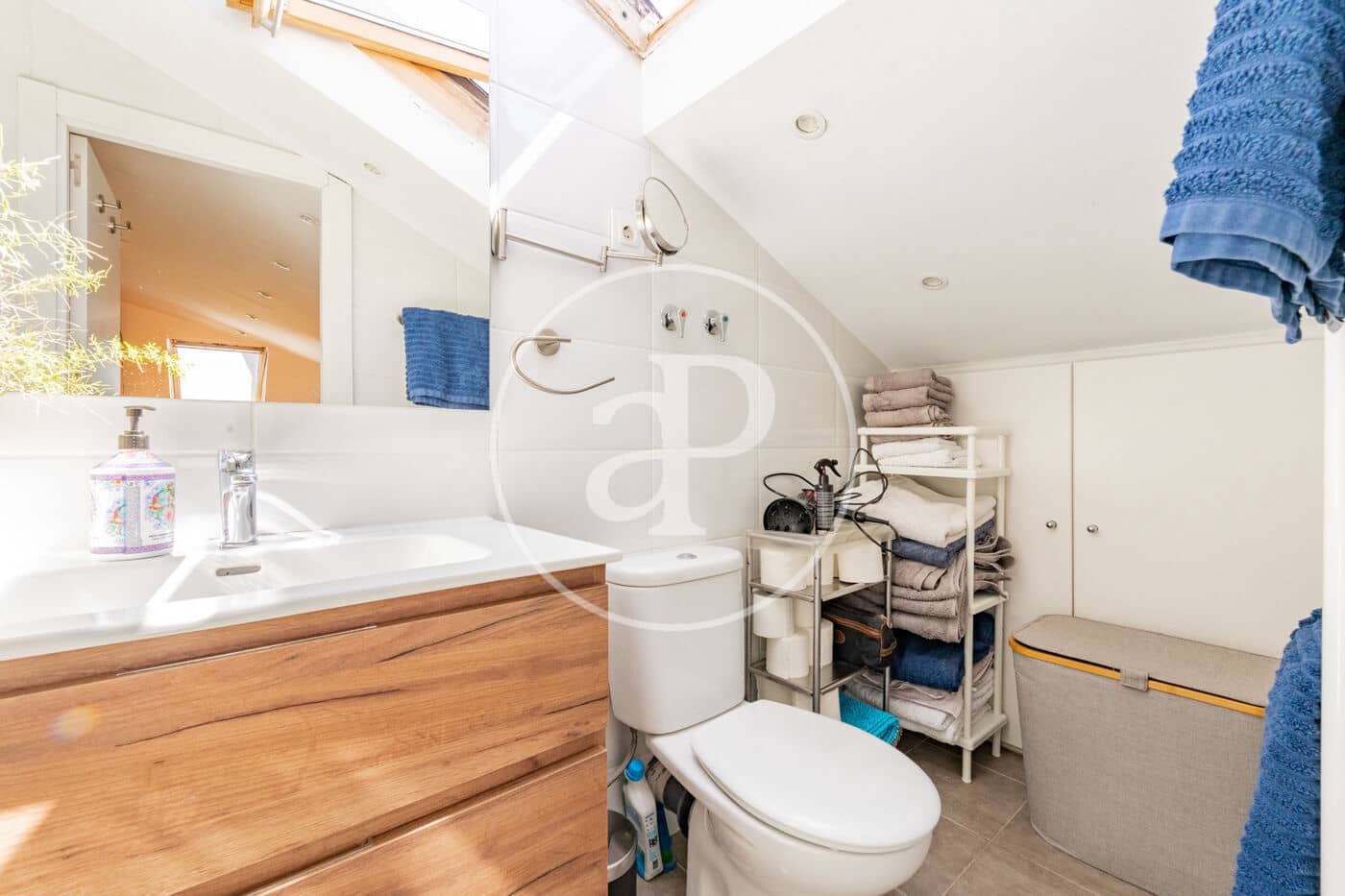 2 bedroom Penthouse for sale in Madrid city - € 1,000,000 (Ref: 10022521)