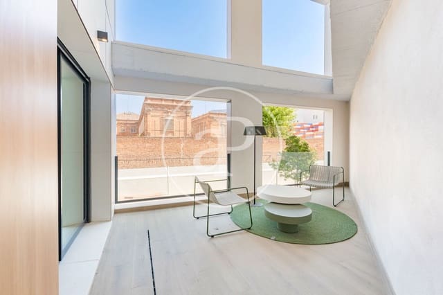 Apartment for sale in Delicias, Madrid city with pool - € 784,600 (Ref: 10022523)