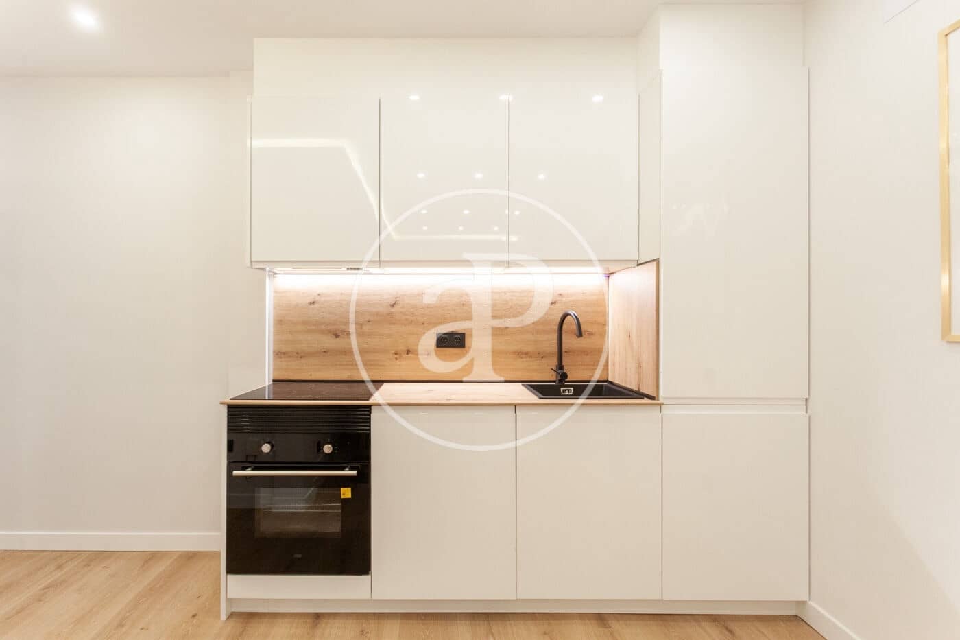 2 bedroom Apartment for sale in Madrid city - € 610,000 (Ref: 10025669)