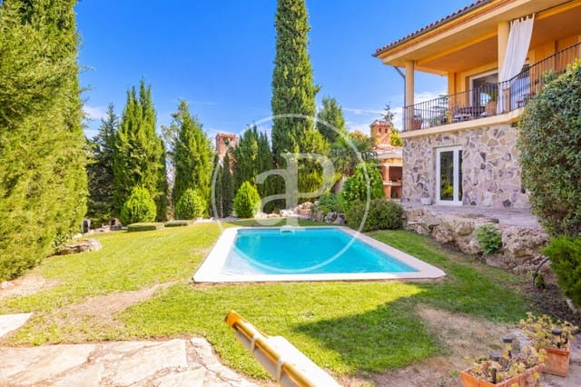 4 chambre Villa/Maison à vendre à Guadalix de la Sierra avec piscine - 1 250 000 € (Ref: 10027369)