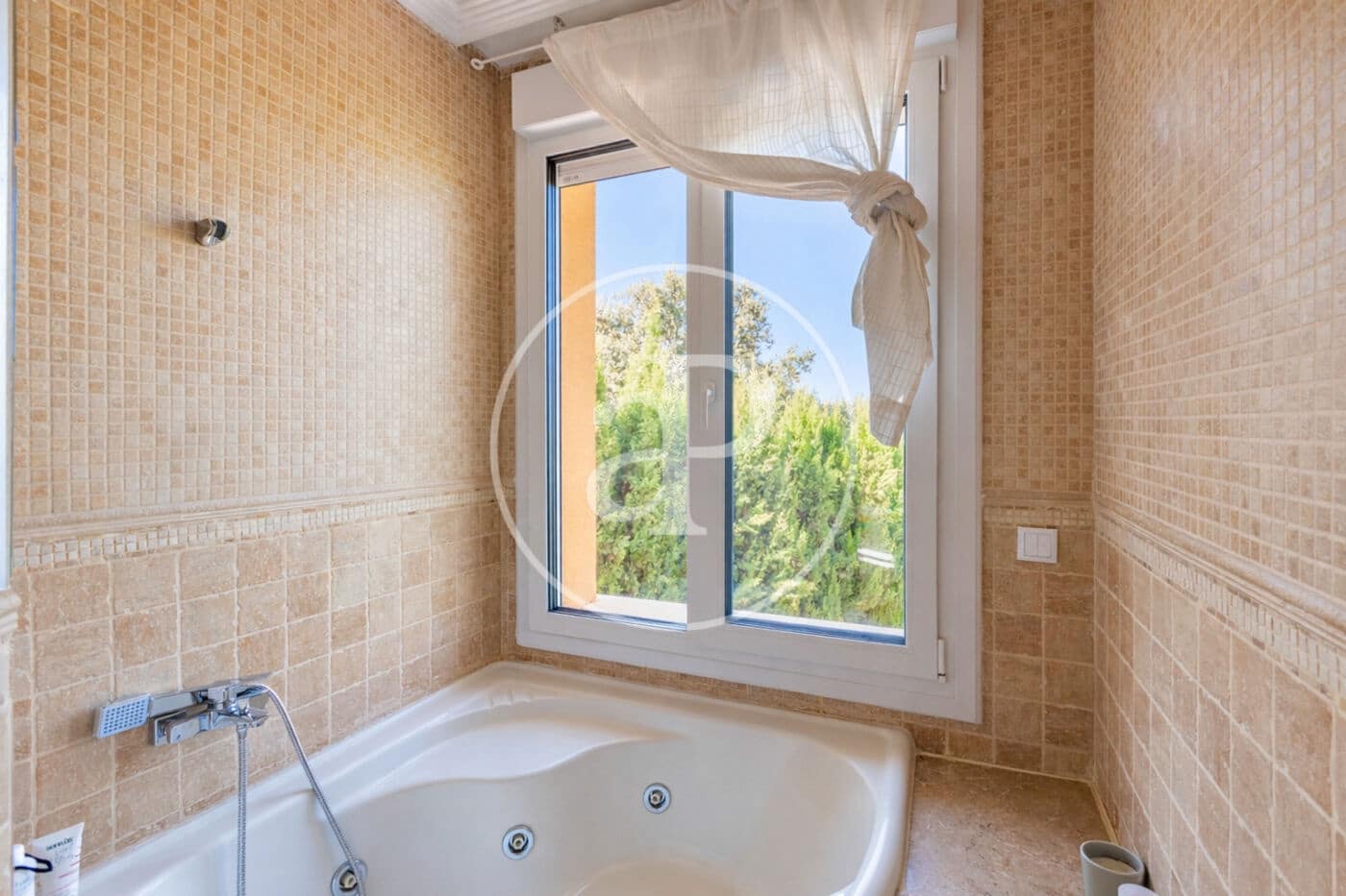 4 quarto Moradia para venda em Guadalix de la Sierra com piscina - 1 250 000 € (Ref: 10027369)