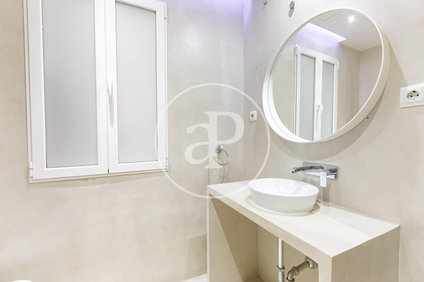 Appartement de 1 chambre à louer à Madrid ville - 1 700 € (Ref: 10032092)