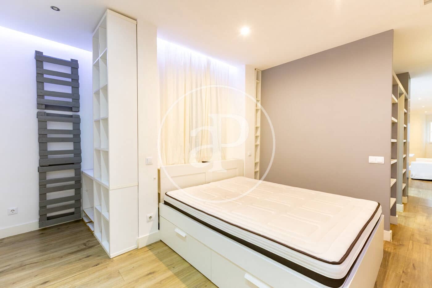 Appartement de 1 chambre à louer à Madrid ville - 1 700 € (Ref: 10032092)