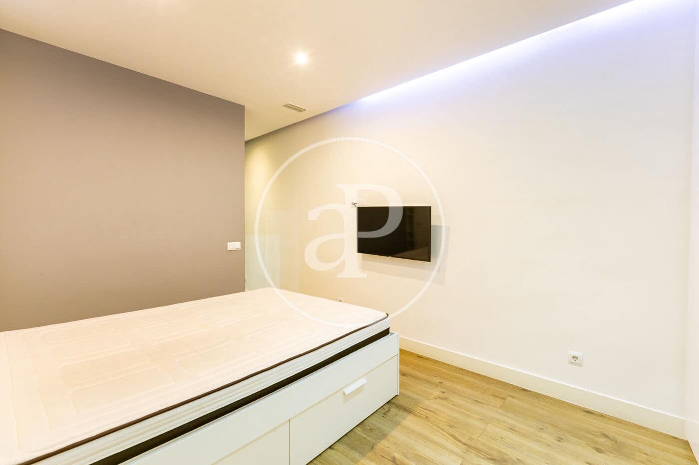 Appartement de 1 chambre à louer à Madrid ville - 1 700 € (Ref: 10032092)