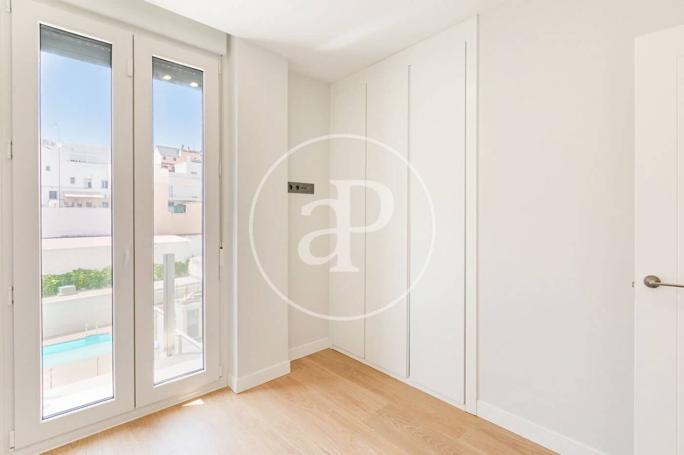 2 Zimmer Apartment zu vermieten in Madrid Stadt mit Pool - 2.000 € (Ref: 10032094)