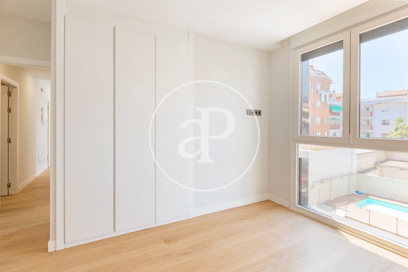 2 Zimmer Apartment zu vermieten in Madrid Stadt mit Pool - 2.000 € (Ref: 10032094)