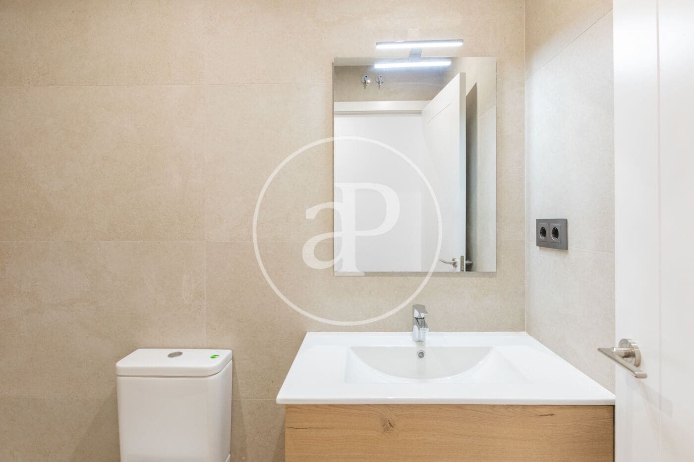 2 Zimmer Apartment zu vermieten in Madrid Stadt mit Pool - 2.000 € (Ref: 10032094)