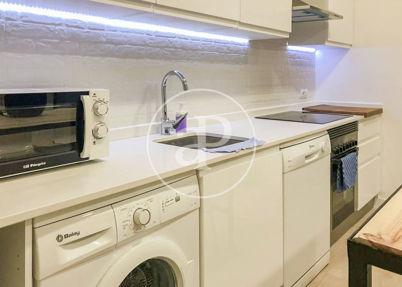 4 bedroom Apartment for rent in Madrid city - € 3,400 (Ref: 10032095)