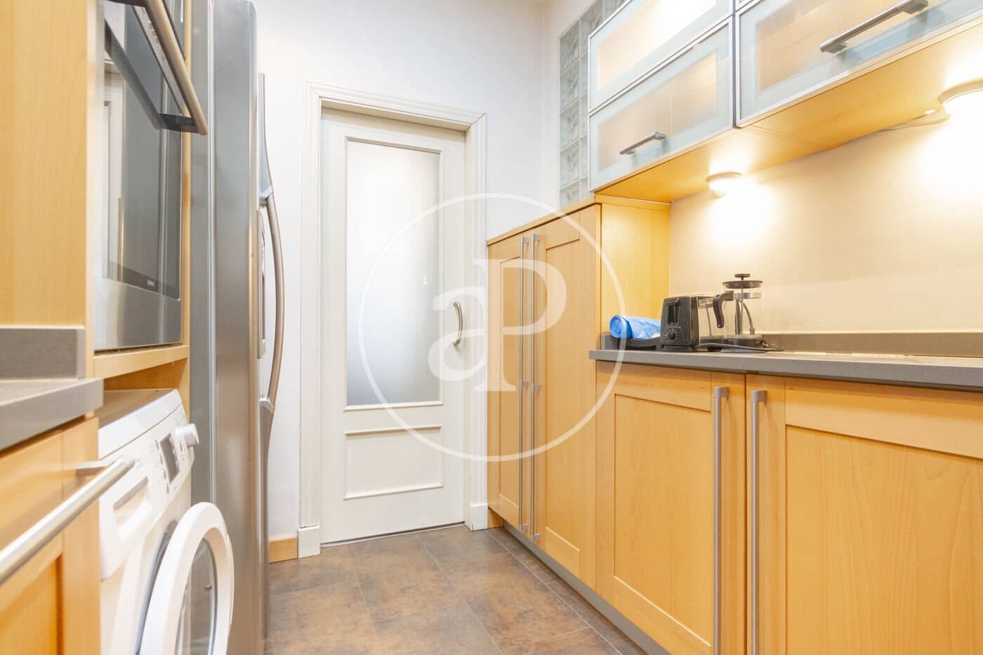 Appartement de 2 chambres à louer à Madrid ville - 2 400 € (Ref: 10034023)