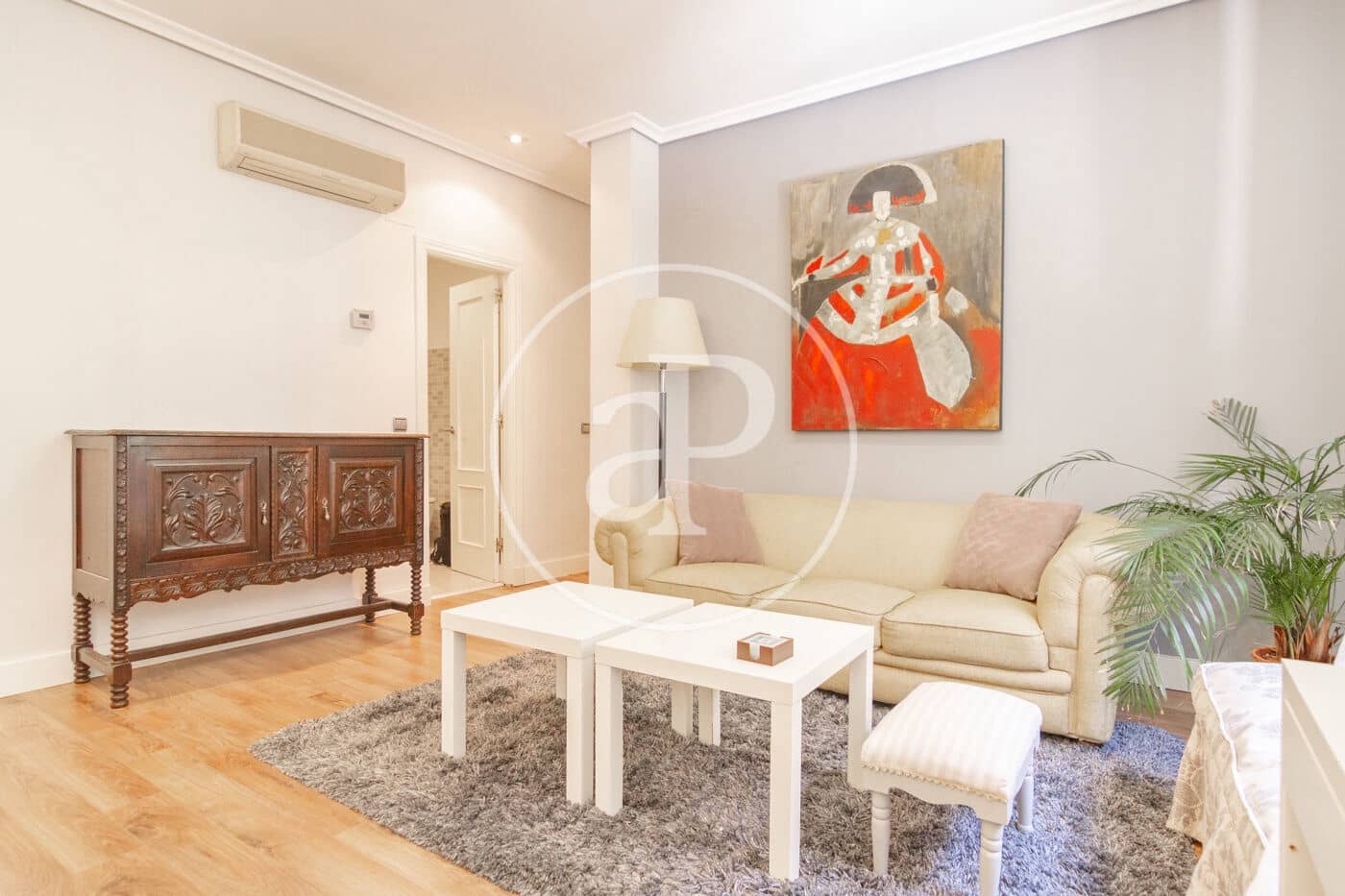 Appartement de 2 chambres à louer à Madrid ville - 2 400 € (Ref: 10034023)