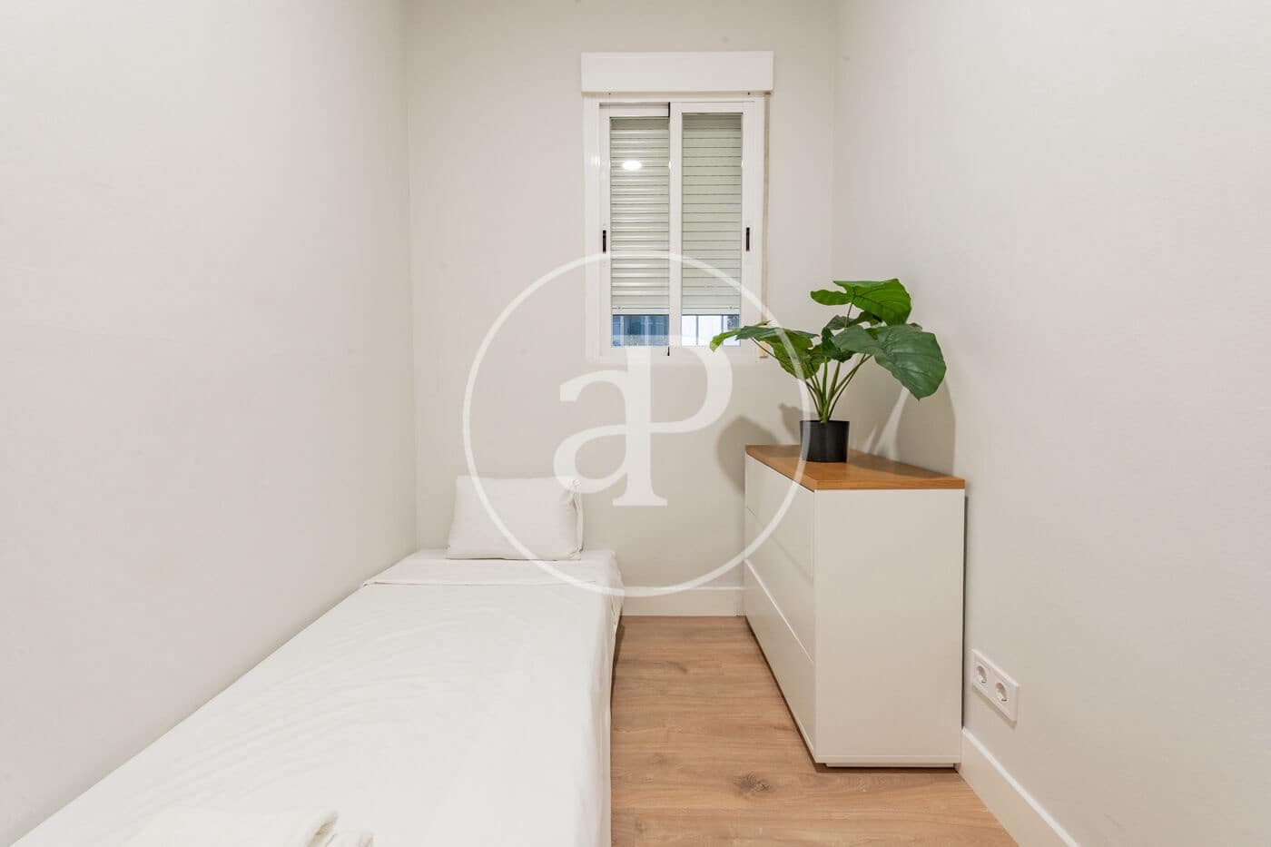 2 bedroom Apartment for sale in Madrid city - € 570,000 (Ref: 10035429)
