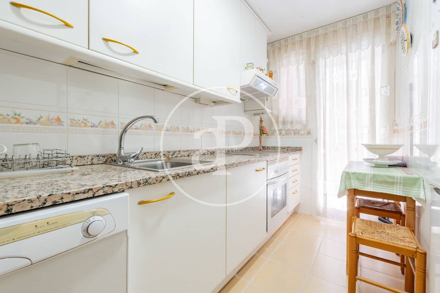 2 quarto Apartamento para venda em Madrid cidade com piscina garagem - 760 000 € (Ref: 10035430)