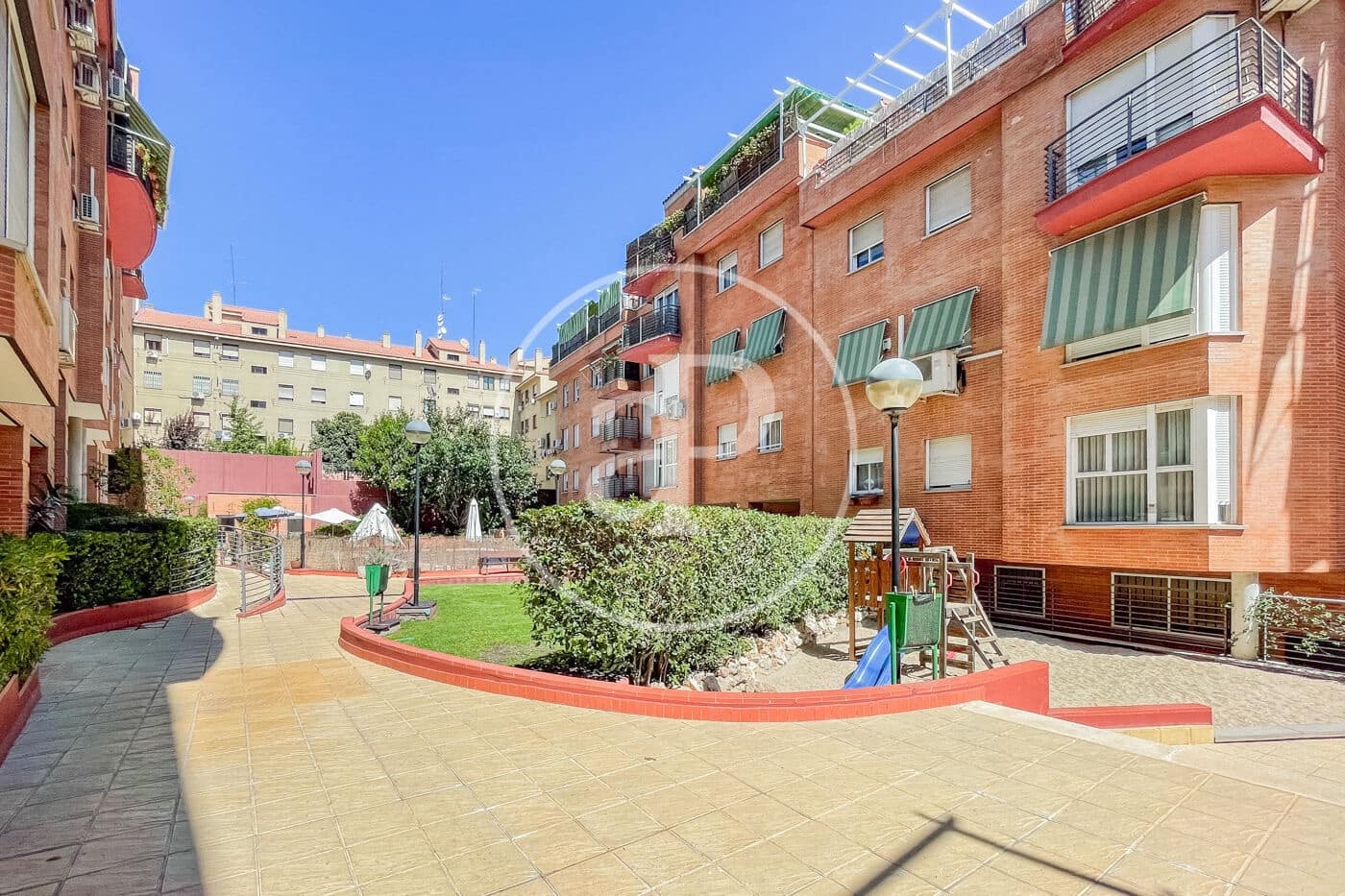 2 quarto Apartamento para venda em Madrid cidade com piscina garagem - 760 000 € (Ref: 10035430)