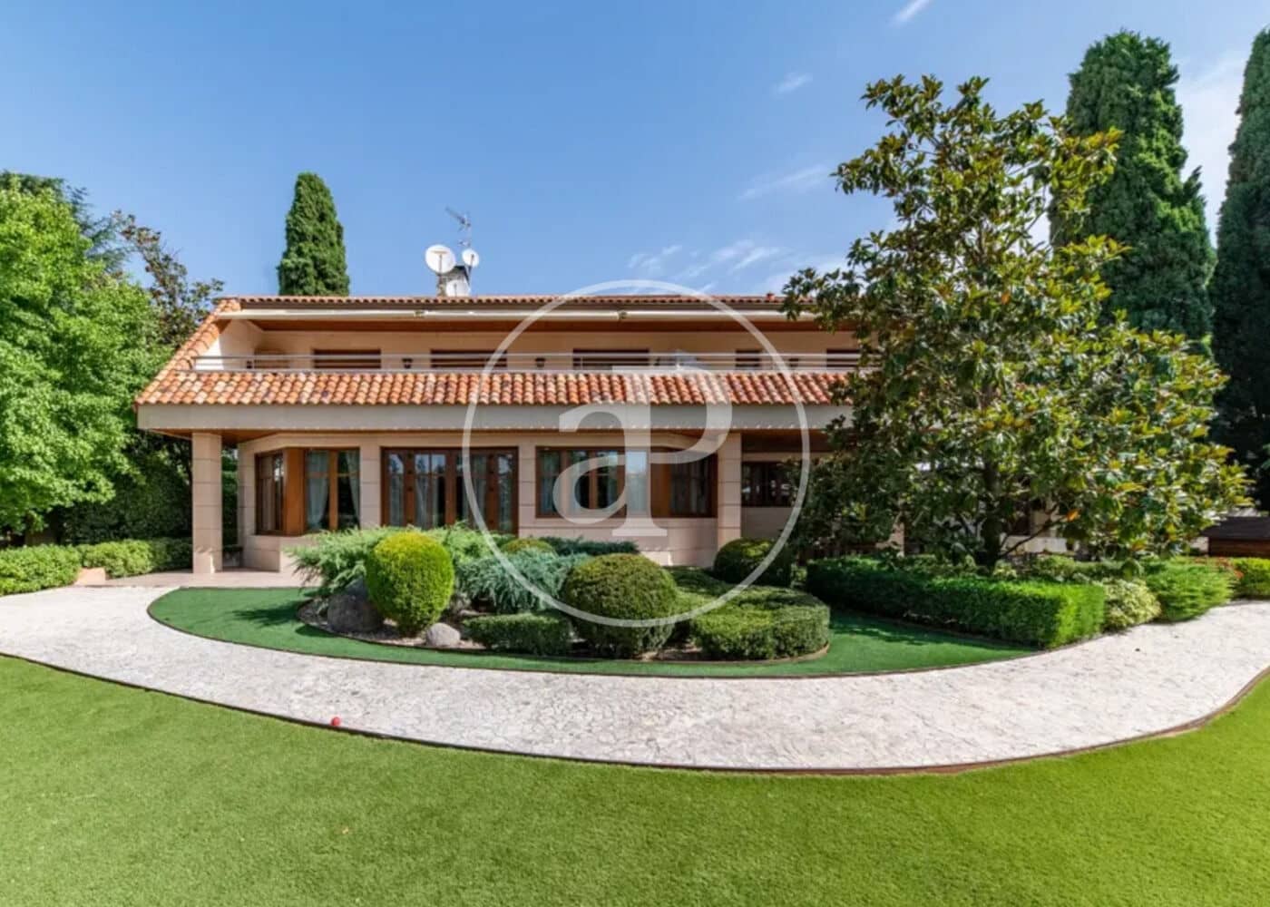 6 camera da letto Villa in vendita in Madrid citta con piscina - 5.500.000 € (Rif: 10037481)
