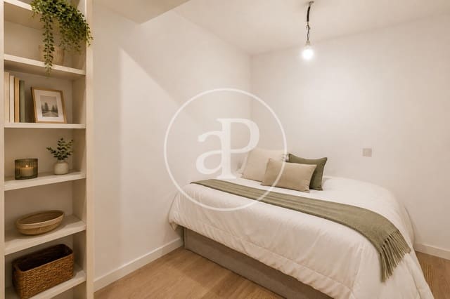 2 bedroom Apartment for sale in Palacio, Madrid city - € 600,000 (Ref: 10037482)