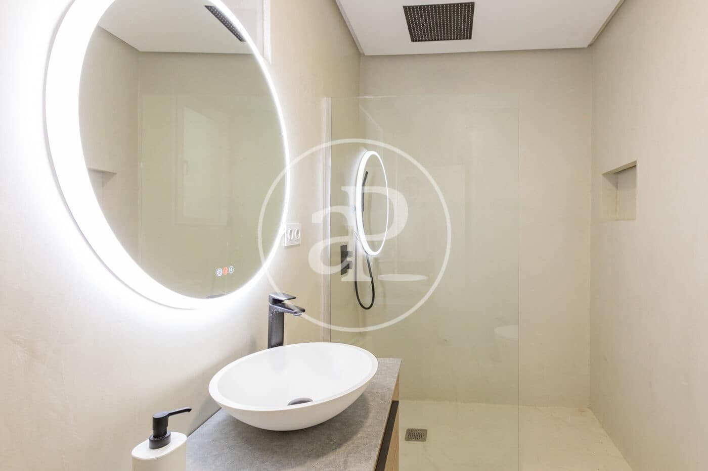 2 bedroom Apartment for sale in Madrid city - € 600,000 (Ref: 10037482)