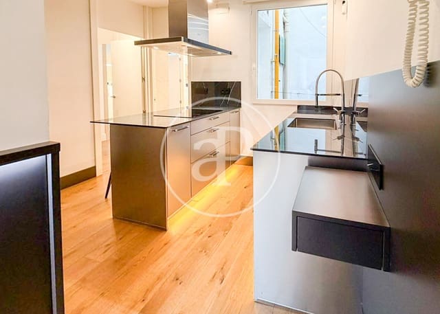 1 soverom Leilighet til salgs i Embajadores, Madrid by - € 470 000 (Ref: 10037484)