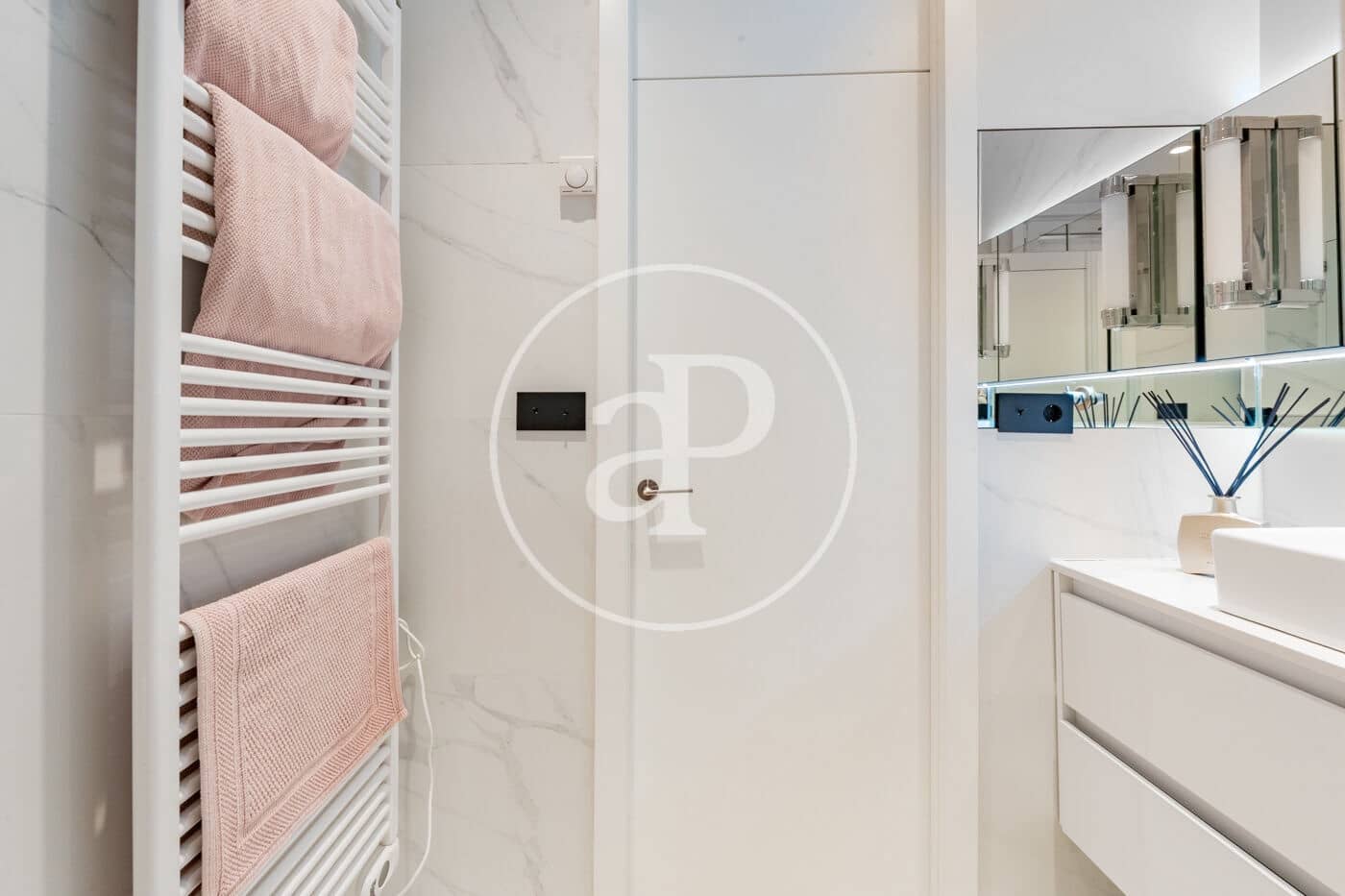 1 bedroom Apartment for sale in Madrid city - € 470,000 (Ref: 10037484)