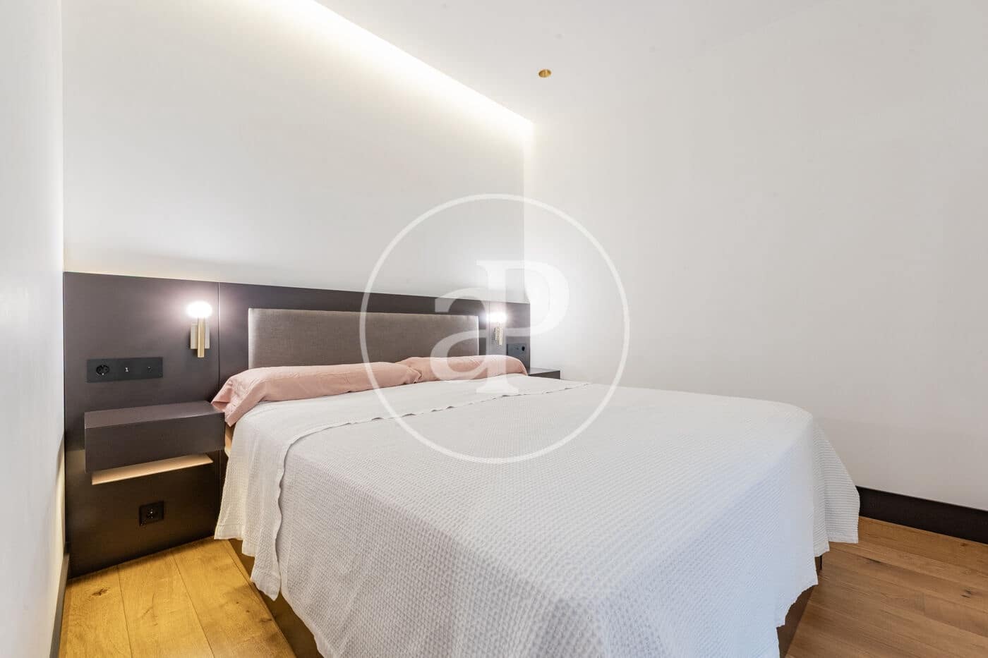 1 bedroom Apartment for sale in Madrid city - € 470,000 (Ref: 10037484)