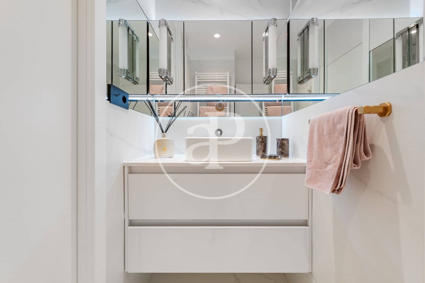 1 bedroom Apartment for sale in Madrid city - € 470,000 (Ref: 10037484)