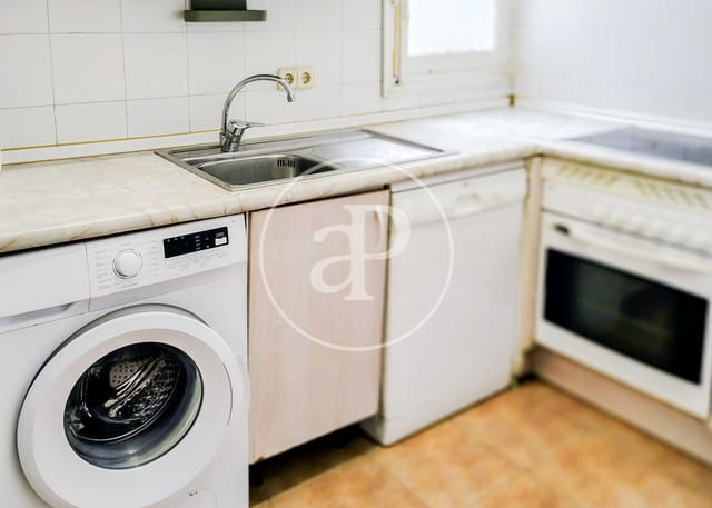 4 makuuhuone Huoneisto vuokrattavana paikassa Argüelles, Madrid kaupunki - 2 700 € (Ref: 10041178)