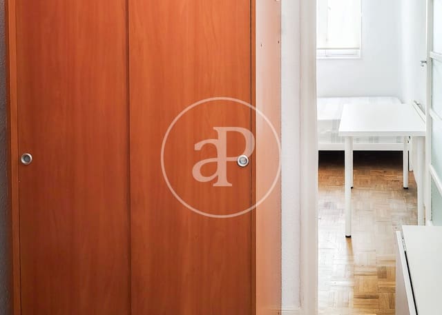 4 makuuhuone Huoneisto vuokrattavana paikassa Argüelles, Madrid kaupunki - 2 700 € (Ref: 10041178)