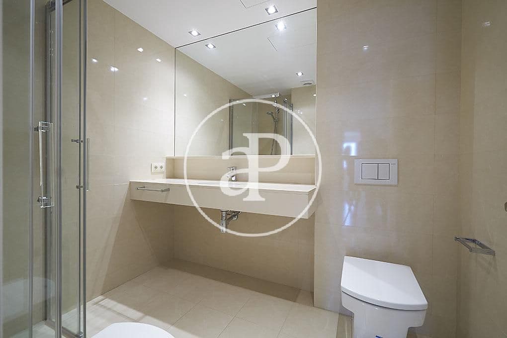 3 bedroom Penthouse for rent in Madrid city - € 3,300 (Ref: 10041179)