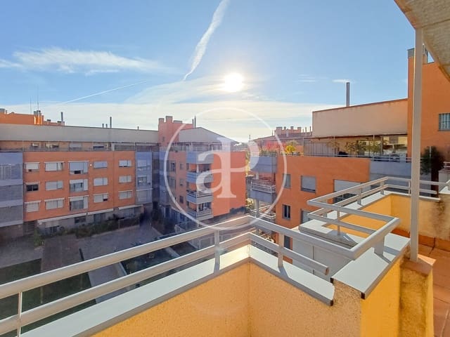2 chambre Penthouse à vendre à Canillejas, Madrid ville - 585 000 € (Ref: 10043070)