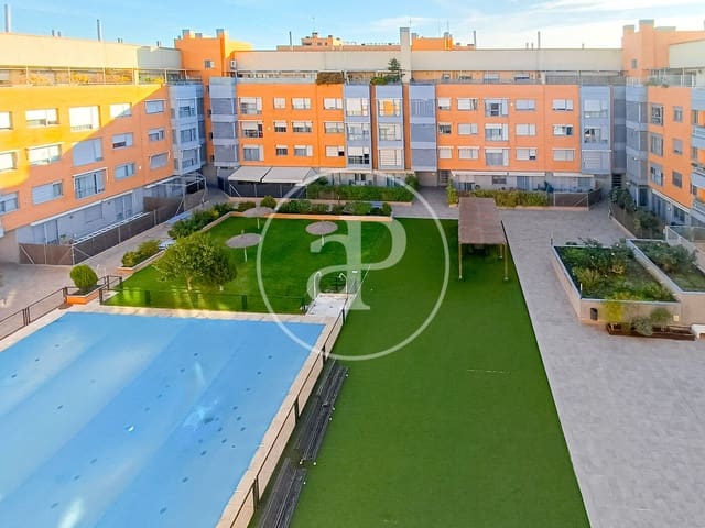 2 chambre Penthouse à vendre à Canillejas, Madrid ville - 585 000 € (Ref: 10043070)